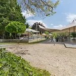 Le Pecher - Proche Sarlat Дом отдыха *